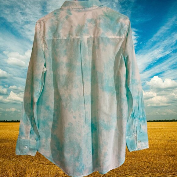 Soft and Breezy Cabana Button Down Shirt in Size S - Picture 2 of 6